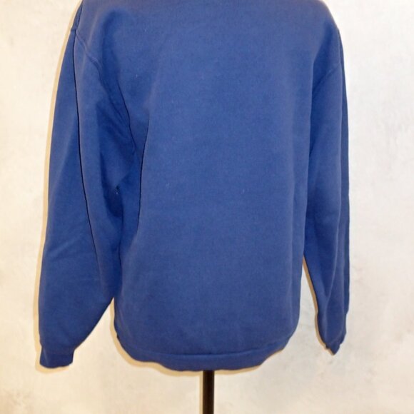 Let It Snow Sweatshirt Size Medium - Picture 3 of 4